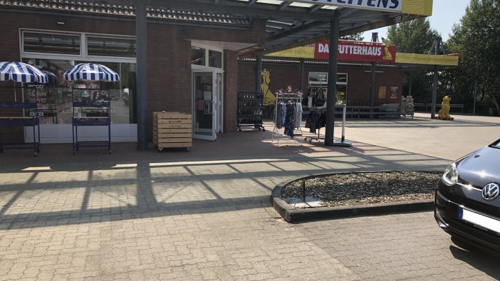 320,00 m² - Einzelhandels- / Gewerbefläche in Hemmoor