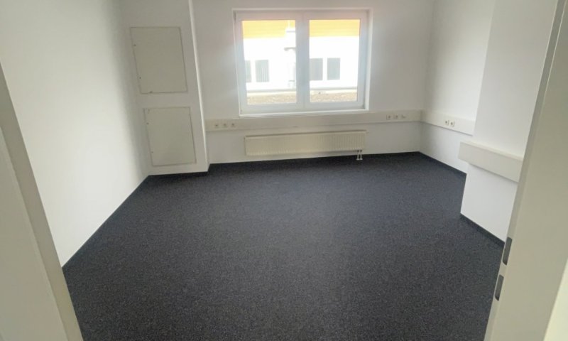 288,00 m² - Praxis- oder Bürofläche in Halle-Neustadt